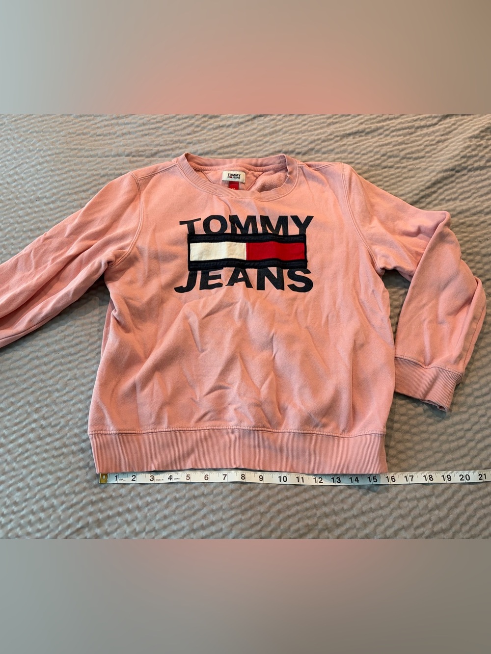 Tommy Hilfiger Pink Logo Crew Sweatshirt with Flag Detail Small